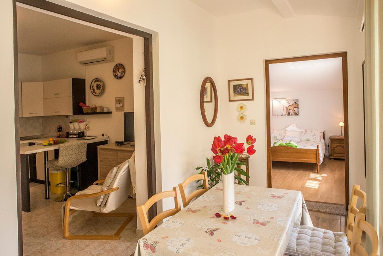Apartment Lori Fazana Bagian luar foto