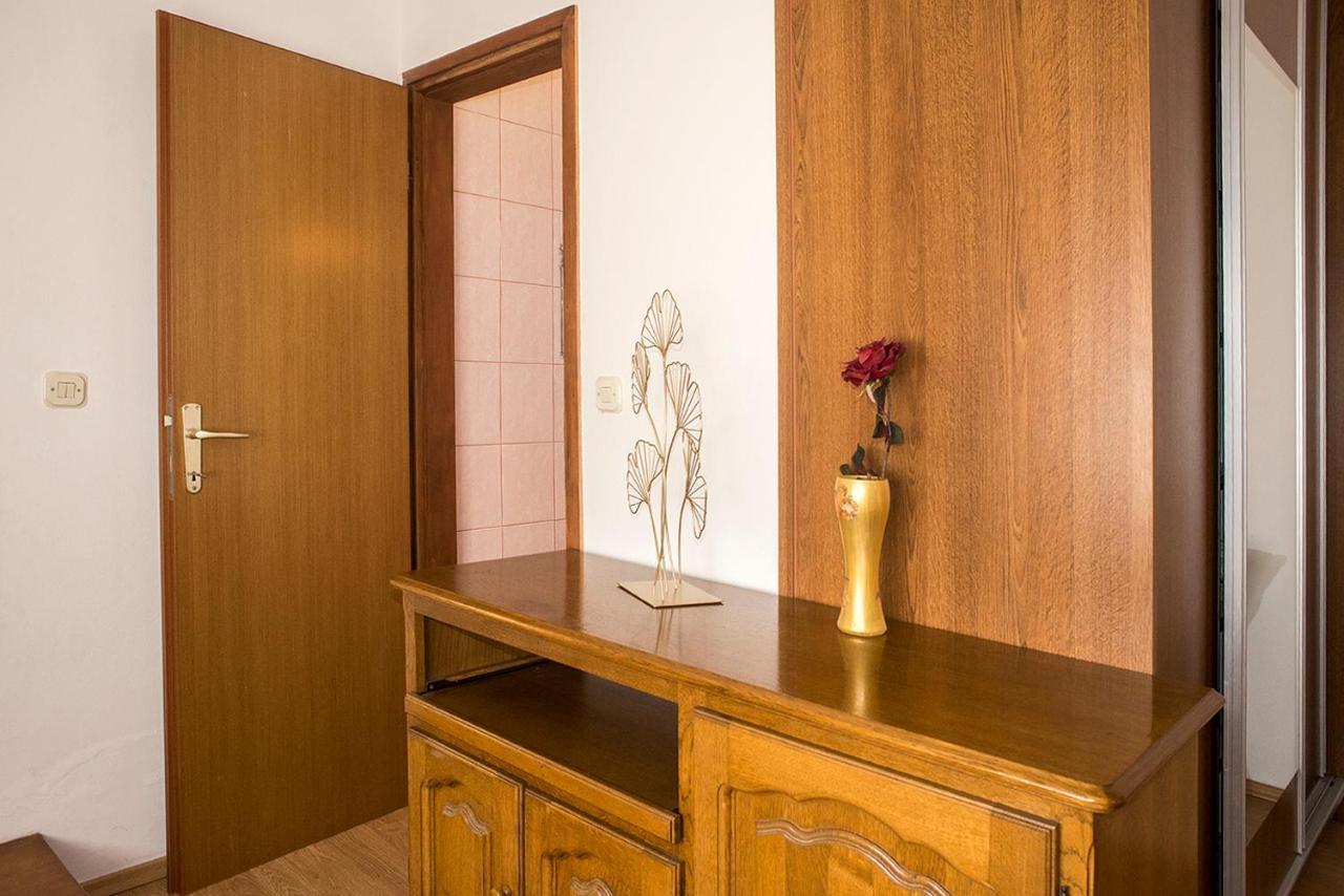 Apartment Lori Fazana Bagian luar foto