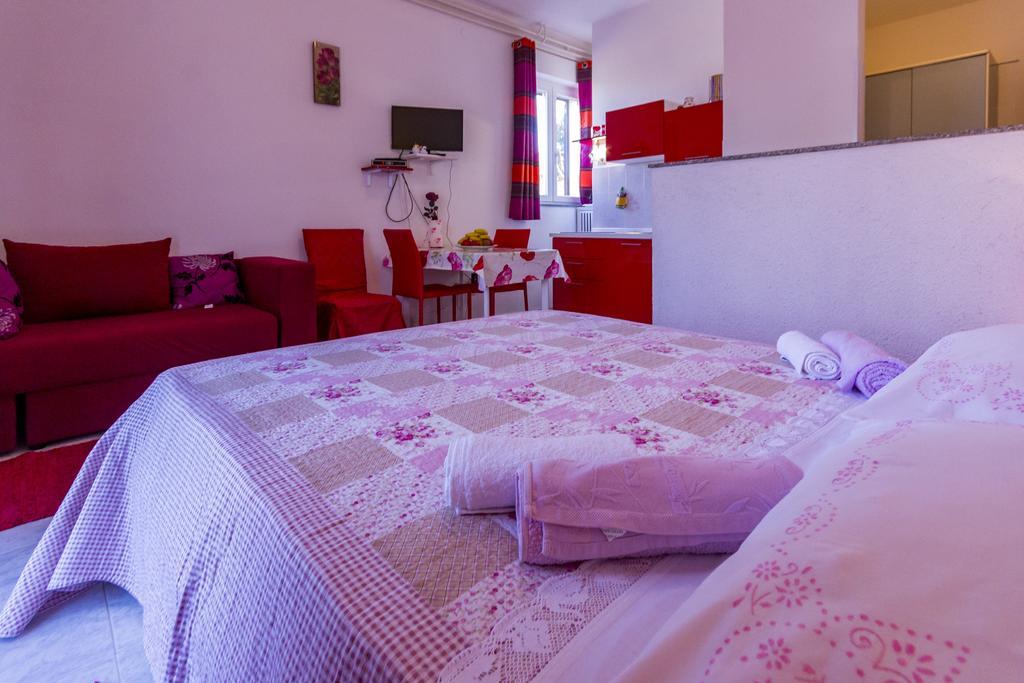 Apartment Lori Fazana Bagian luar foto