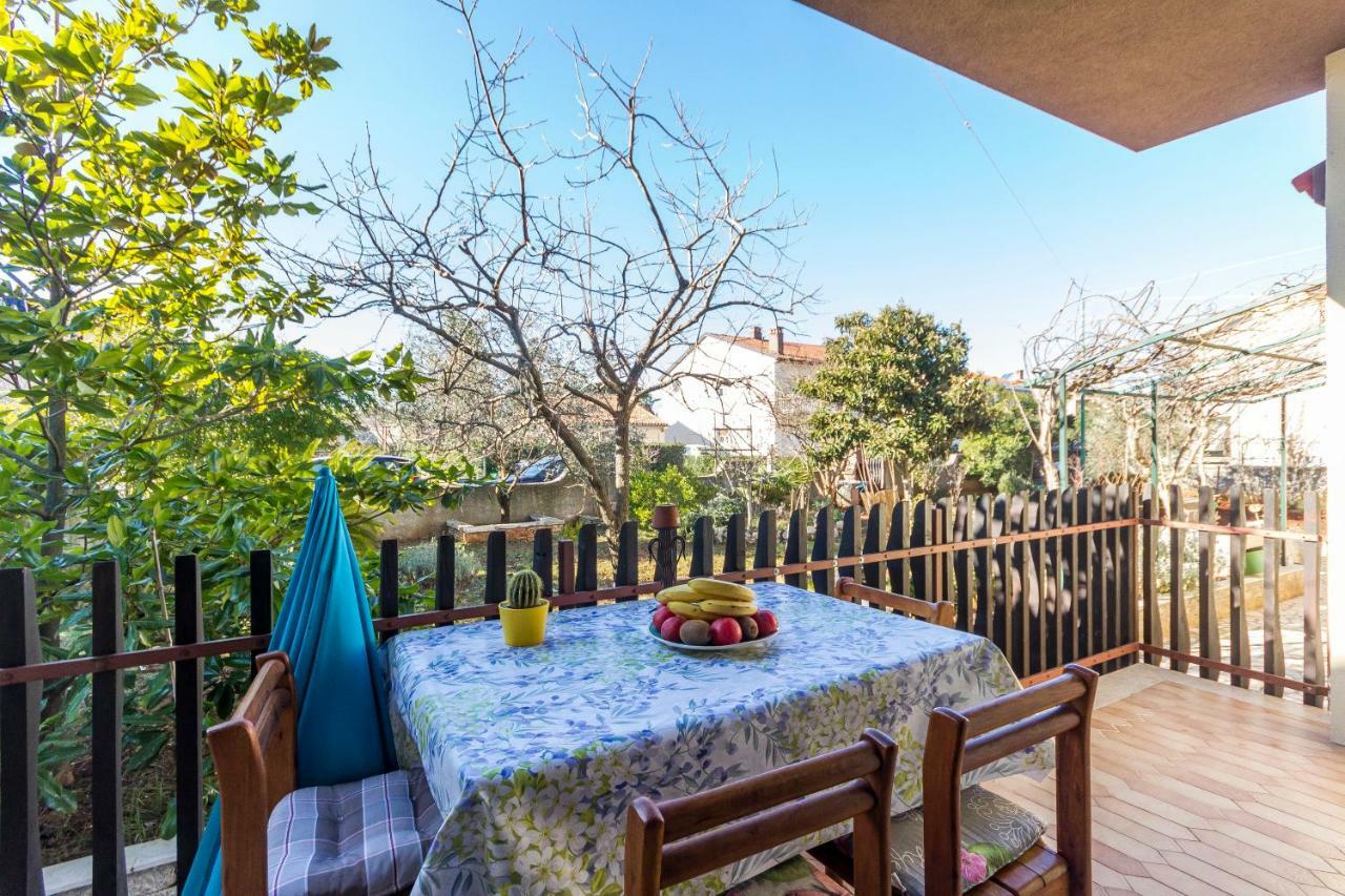 Apartment Lori Fazana Bagian luar foto