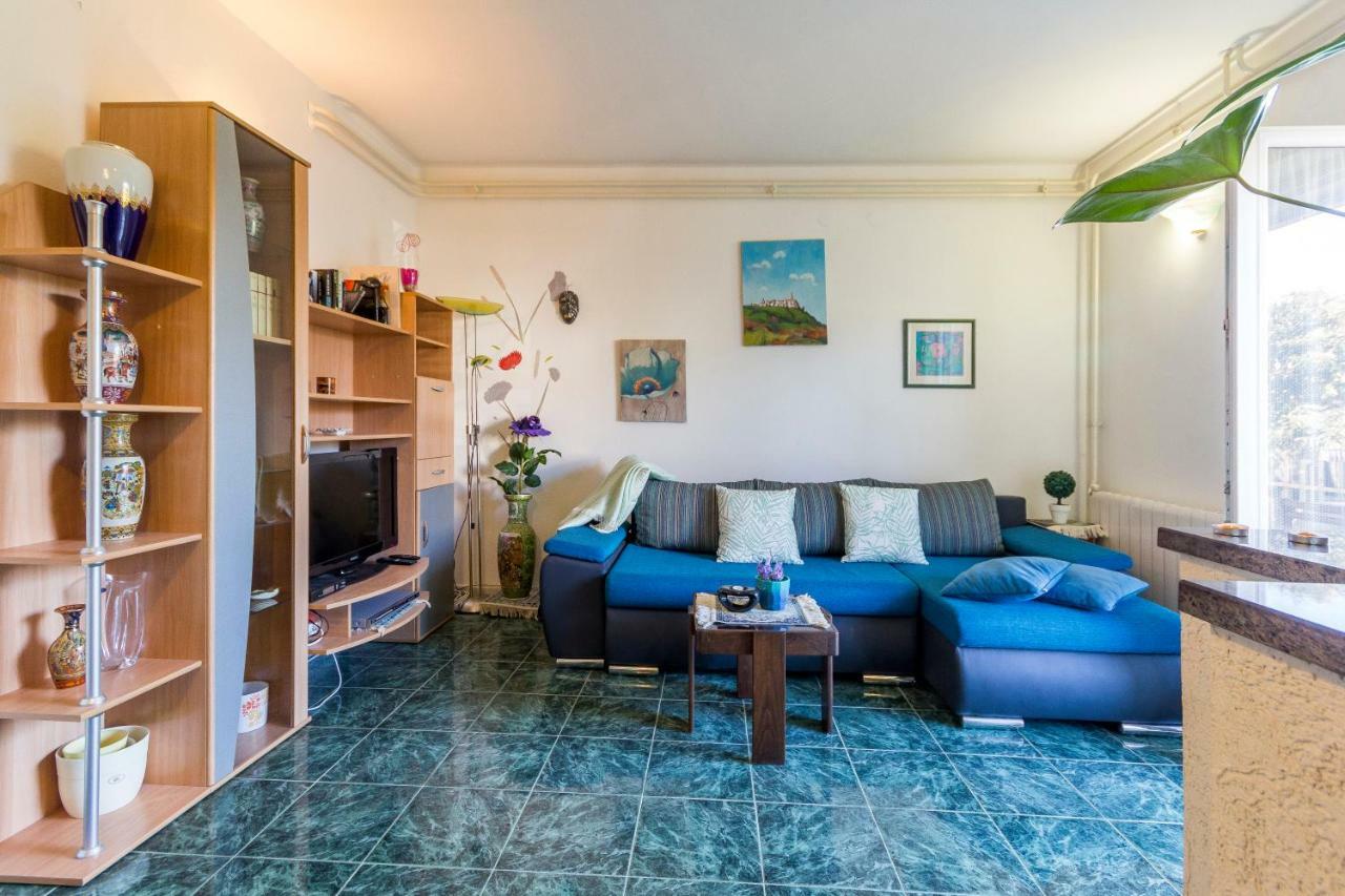 Apartment Lori Fazana Bagian luar foto