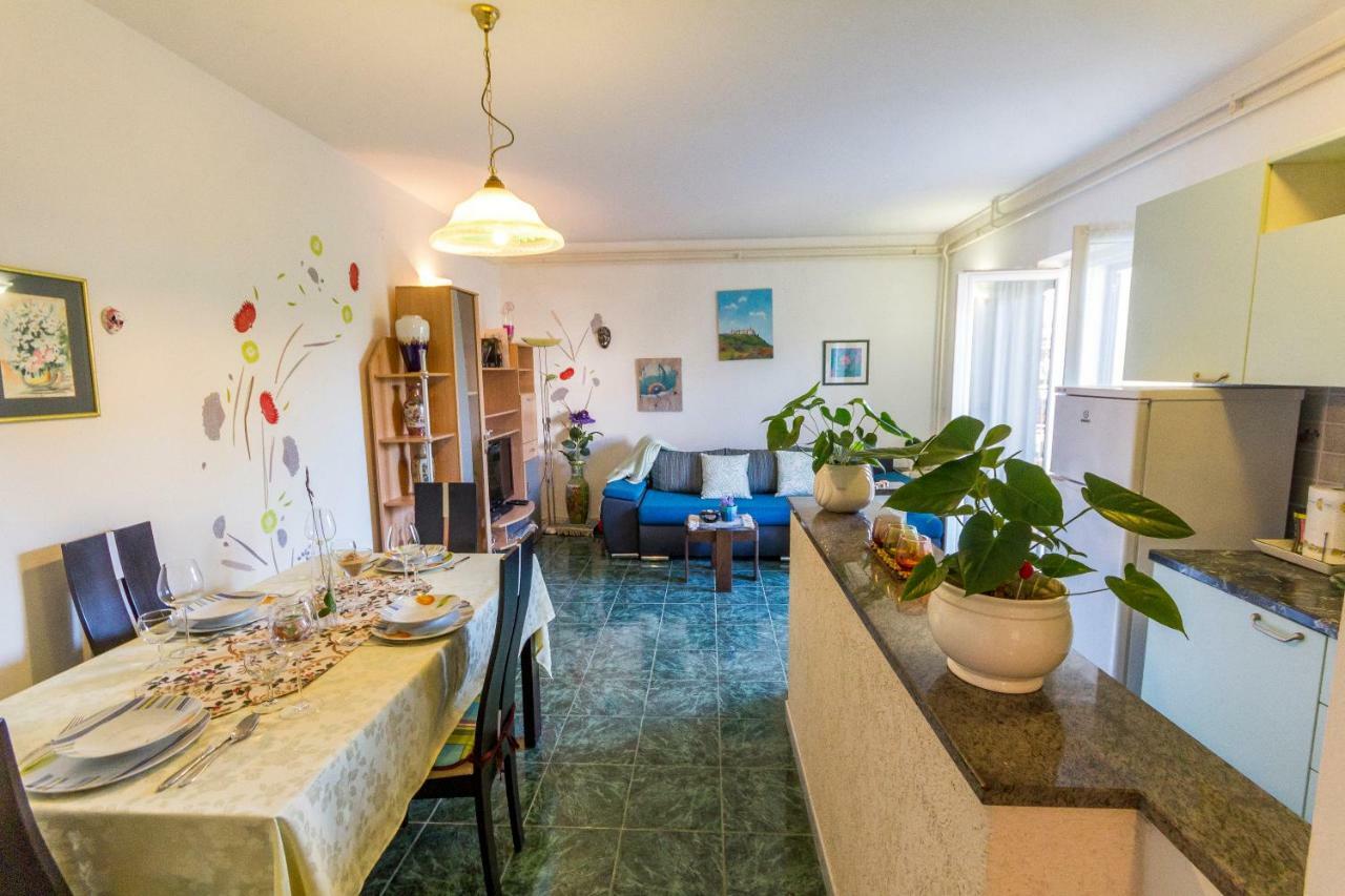 Apartment Lori Fazana Bagian luar foto